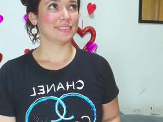 loreen-grey's CamSoda show and profile