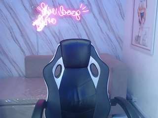 megan-collins-b Live Webcam on CamSoda