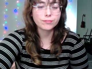 biddiegf from CamSoda