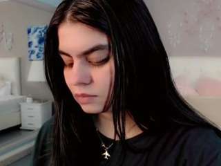 maddisonivanova1 live cam profile