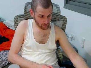 ryanstars Live Webcam on CamSoda