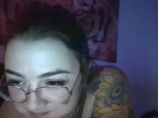 tinylillady Live Webcam on CamSoda