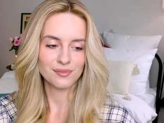 bedberry Live Webcam on CamSoda