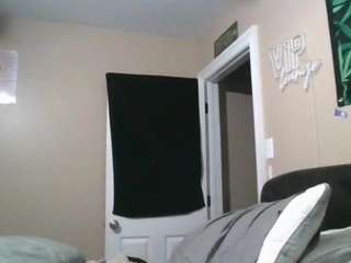 Live webcam model bratz4523 on Soda Cams