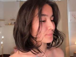 loralifelover Erotic dance live webcam