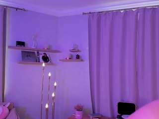 loralifelover Live Webcam on CamSoda