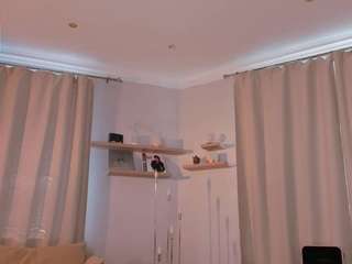 loralifelover live webcam show