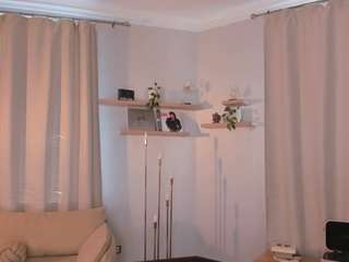 loralifelover live webcam show