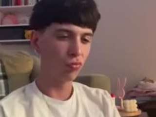 mattybaby444 Live Webcam on CamSoda