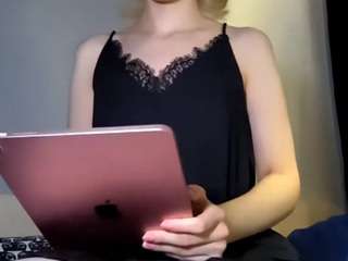 mollydrewer Live Webcam on CamSoda