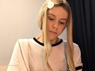 mollydrewer Live Webcam on CamSoda