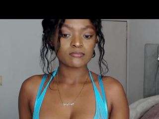  angelaaxx chat room