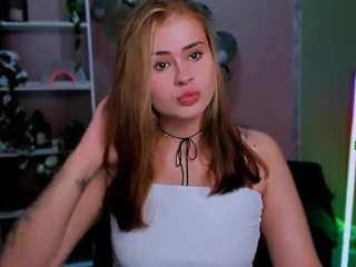 dayana-swan Webcam Model Profile