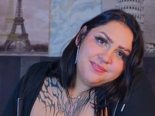 emmamyles Live Webcam on CamSoda