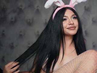 giuliasya Live Webcam on CamSoda