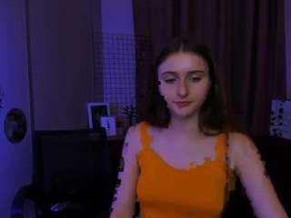 helly-kiss Live Webcam on CamSoda
