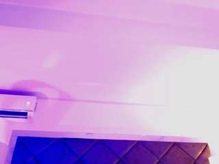 luciiacollins webcam