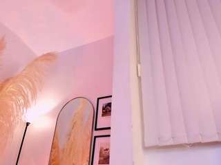 nikavelvet from CamSoda is Freechat