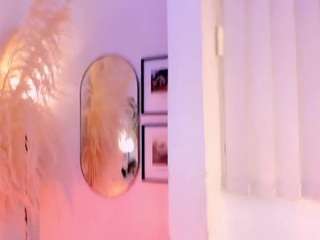 nikavelvet webcam