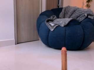 nikavelvet Twerk live webcam