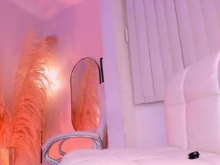 nikavelvet live webcam show