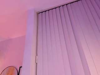 nikavelvet live webcam show