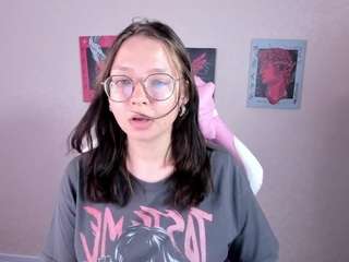 noora-moore webcam