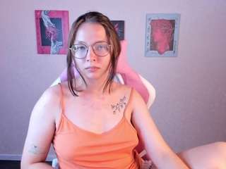  noora-moore chat room