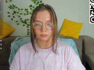 noora-moore Live Webcam on CamSoda
