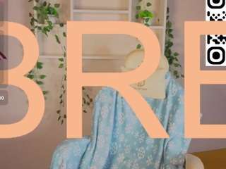 noora-moore's CamSoda show and profile