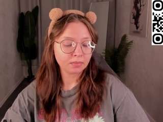 noora-moore Live Webcam on CamSoda