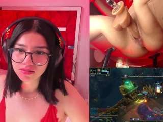 ariaddams Live Webcam on CamSoda