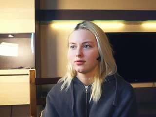 maritzastelly Webcam Model Profile