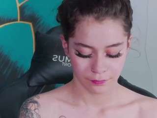  ravenn-moonn chat room