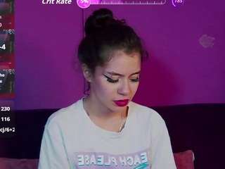  ravenn-moonn chat room
