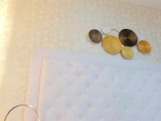 debora-scoot Live Webcam on CamSoda