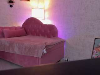 devine-alice Live Webcam on CamSoda