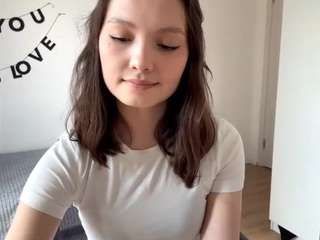le modèle hanaloffier est en webcam porno dans un show sur le site camsoda, il possède les tags suivants: ass,spank,athletic,sexy,sexydance,shaved pussy,skinny,small ass,solo,solo show,strip,nude,striptease,tease,teen 18,tiny ass,tiny tits,twerk,yoga,young adult
