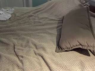 hanaloffier live webcam show