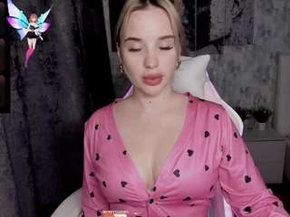 kirakrox Live Webcam on CamSoda
