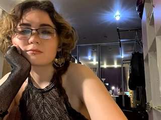lorenadubovsky Live Webcam on CamSoda