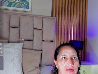  luna-naughty1 chat room