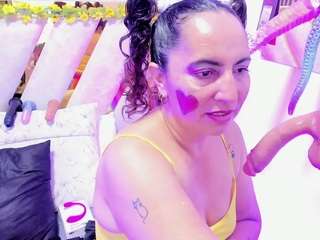 luna-naughty1