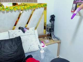 luna-naughty1