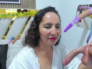 luna-naughty1