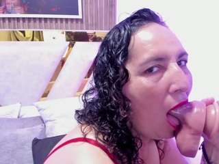 luna-naughty1