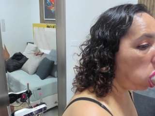 luna-naughty1