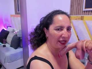 luna-naughty1