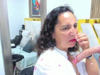 luna-naughty1