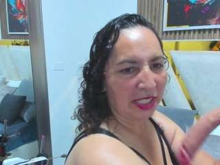 luna-naughty1